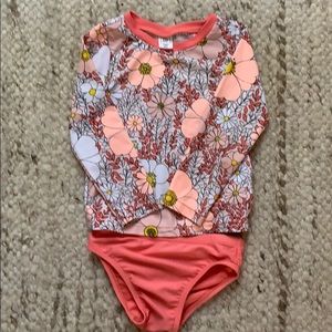 GAP girls rash guard swim set